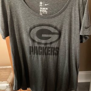 NWOT Women’s Packers tee
